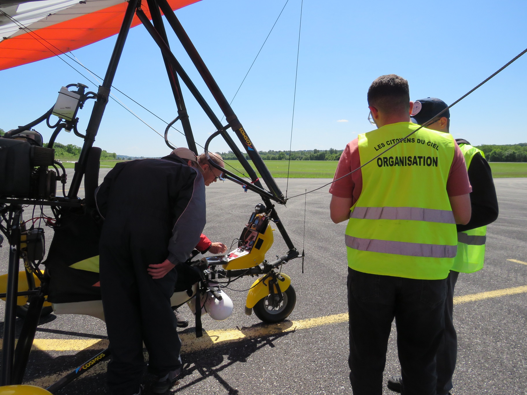 Les Citoyens du Ciel 5 a&eacute;roport Auch-Gers 17 mai 2025.JPG (744 KB)