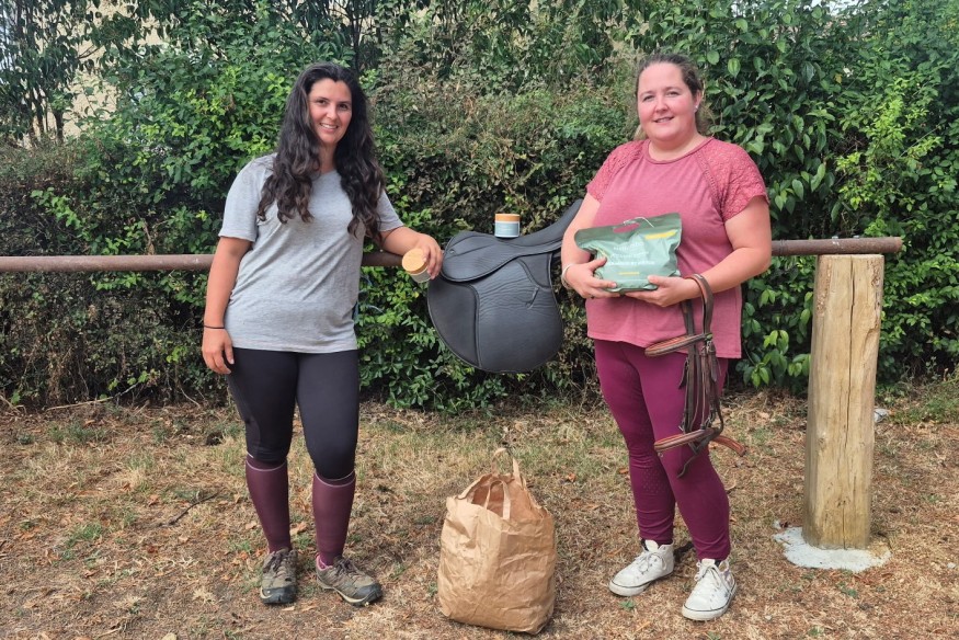 Gers : deux gersoises lancent une opération solidaire pour venir en aide aux associations, particuliers et structures équestres touchés par les sinistres dans les Landes et en Gironde